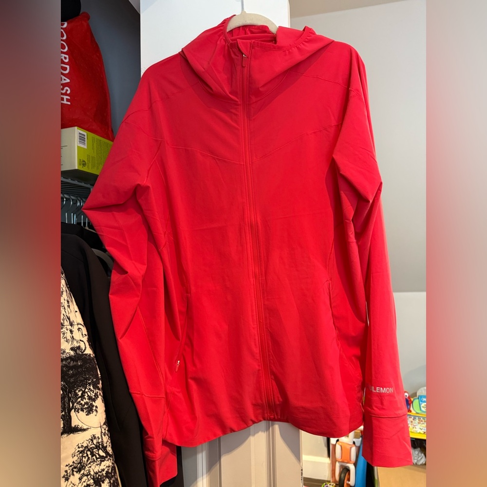 Lululemon mist over windbreaker red glow size 14